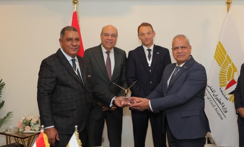 معرض-العلمين-eias-2026.-الأكاديمية-المصرية-للطيران-تتعاقد-على-10-طائرات-«cessna-172s» 